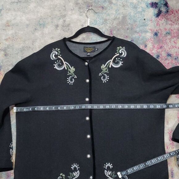 Icelandic Design 100% Wool Embroidered Sweater with Velvet Border Size XXL - Picture 9 of 12